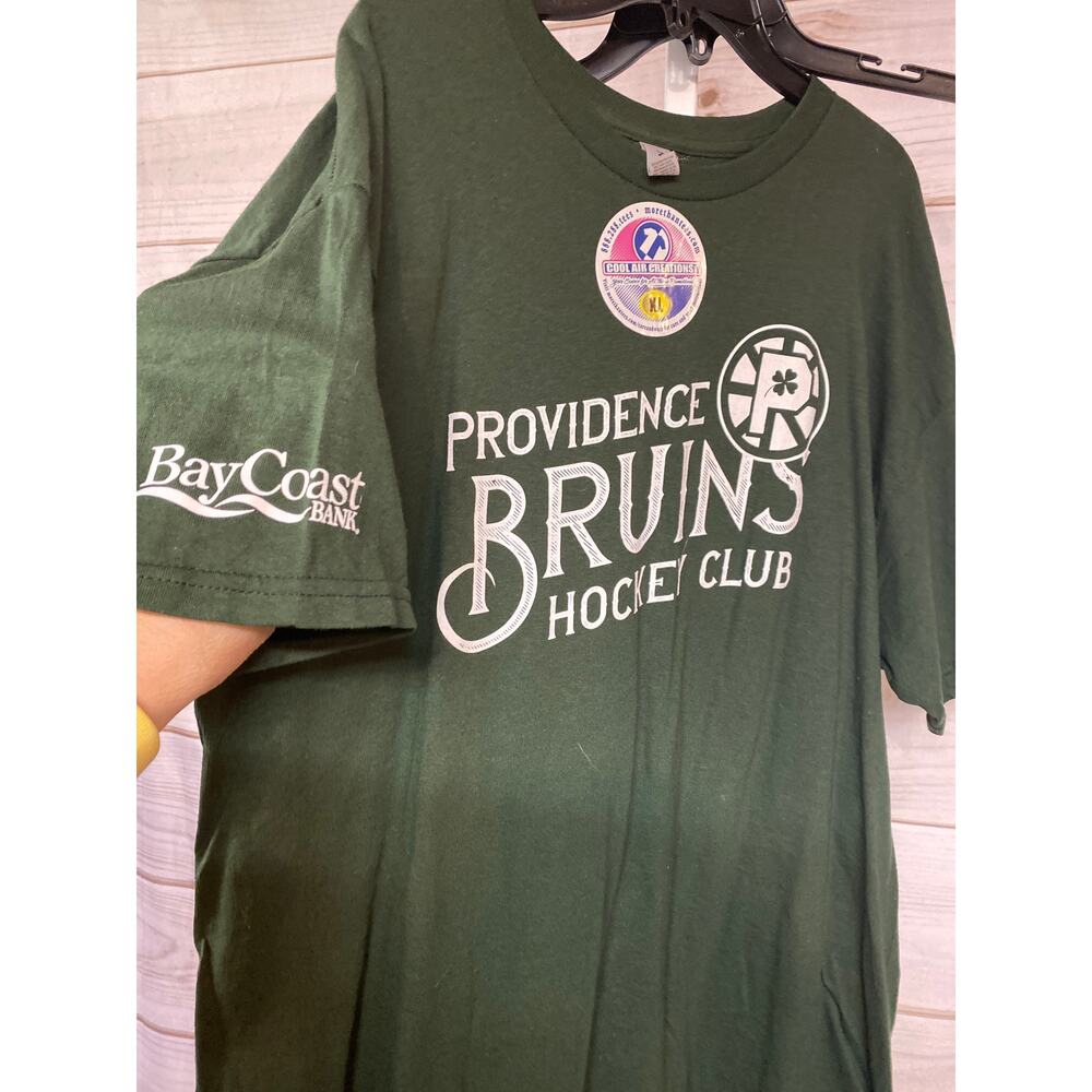 Brand New Gildan Men's Size XL Providence Bruins Hockey Club Green T-Shirt - Picture 3 of 6